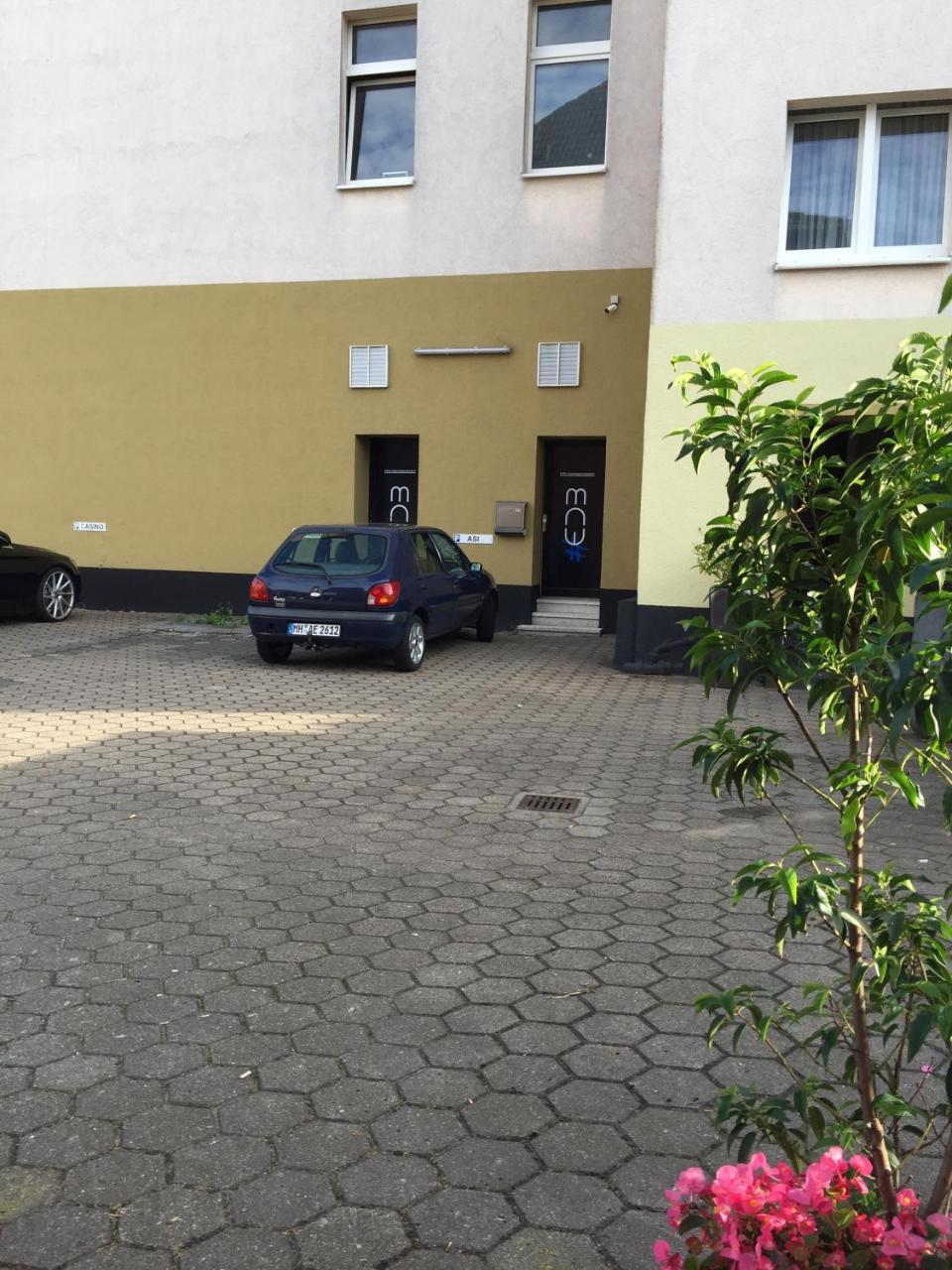 Moderne Studio Apartments Und 120Qm Wohnungen In Oberhausen, Ideal Fuer Geschaeftsreisende Und Monteure Оберхаузен Экстерьер фото